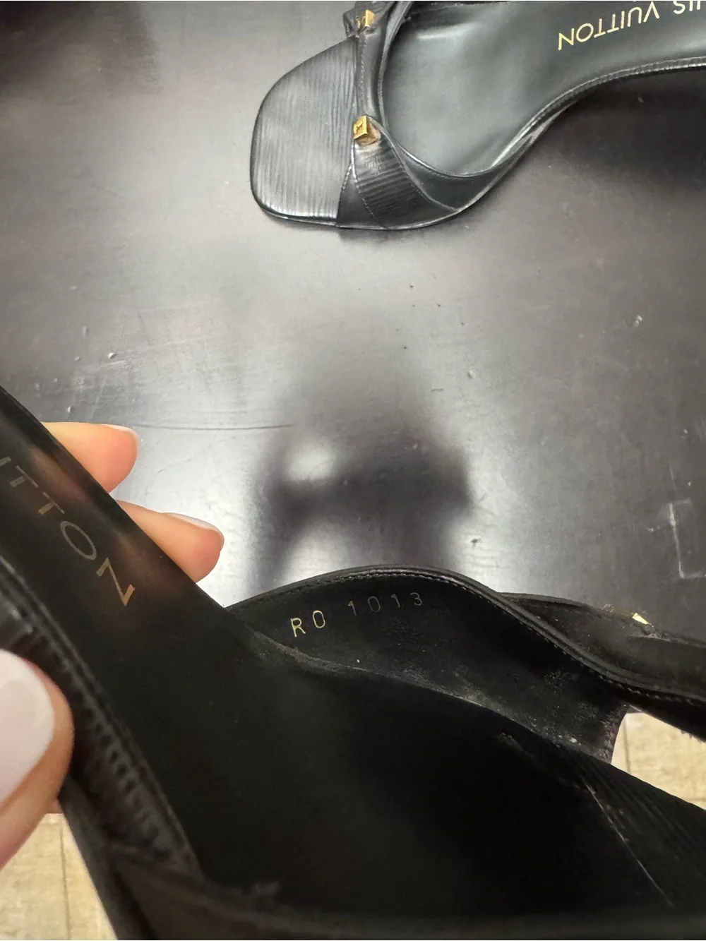 Louis Vuitton Black Leather Bow-Accent Heeled Slides